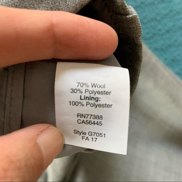 Banana Republic Gray Pants - Picture 4 of 7